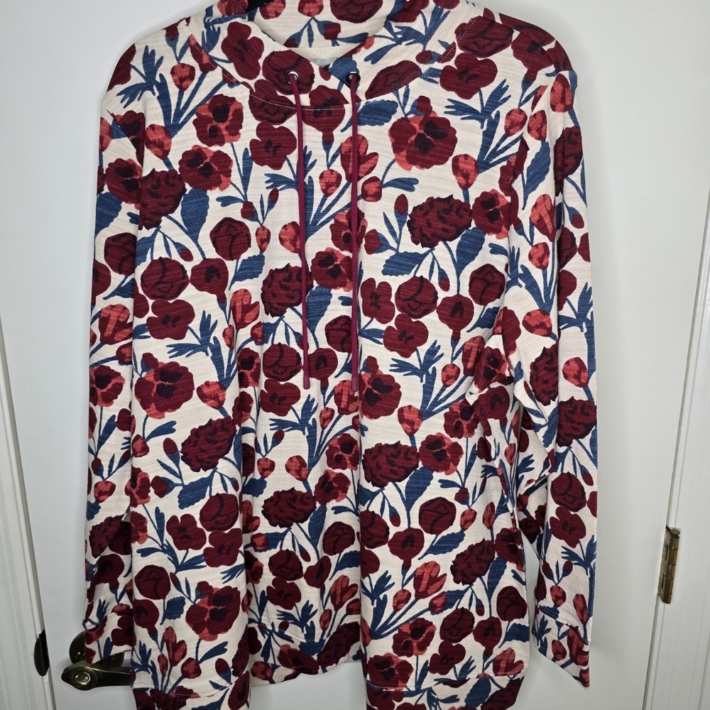 d&co. Active Floral drawstring collar Top - Red and Blue 2X NWOT